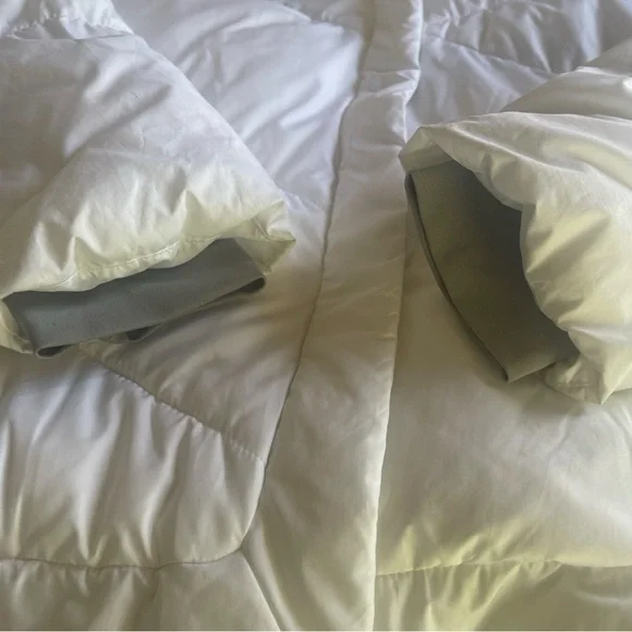 Columbia Women's Sportswear Co Quilted Jacket with Fur Trim Hood XL White - Picture 16 of 16